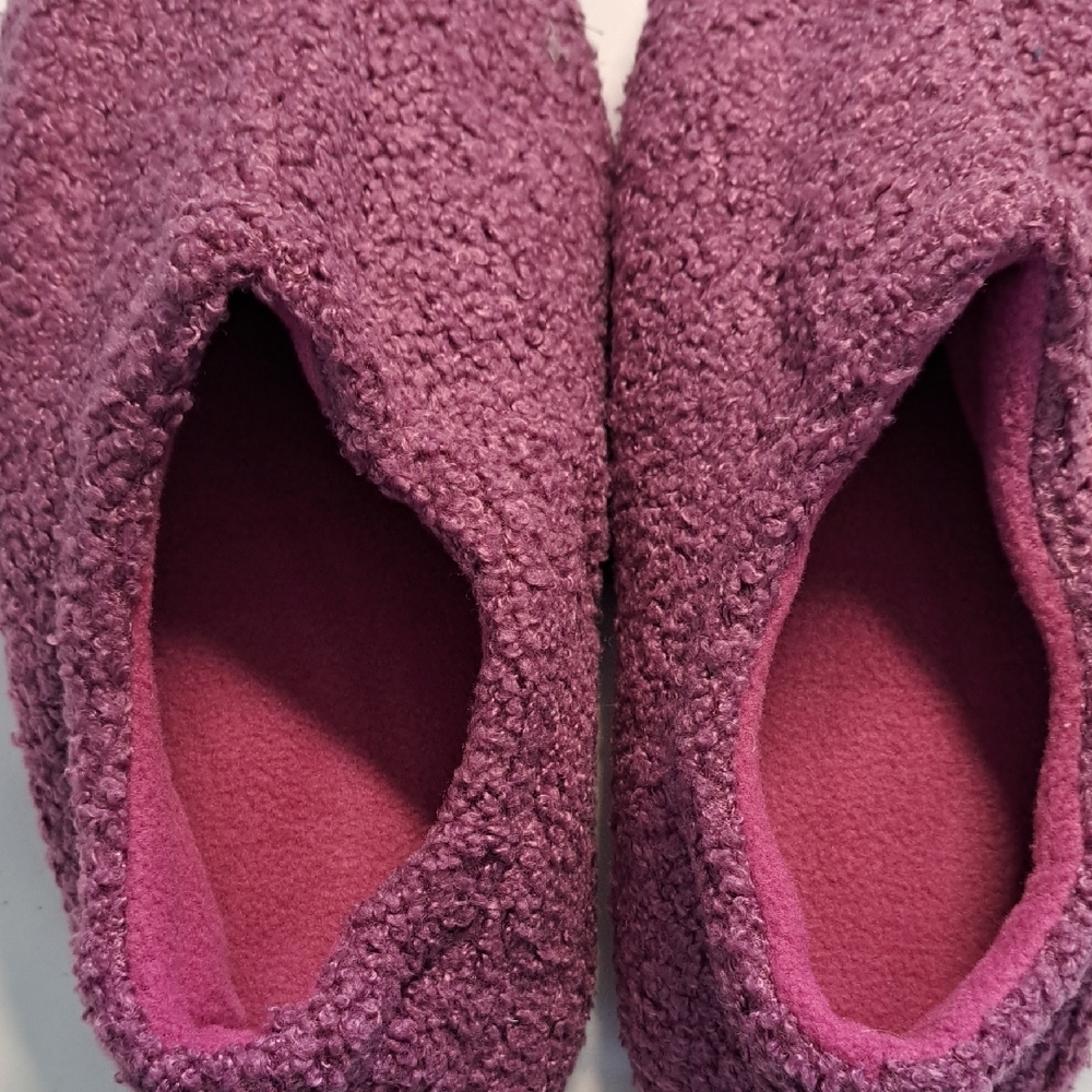 Soft and Cozy Slipper - Picture 8 of 8